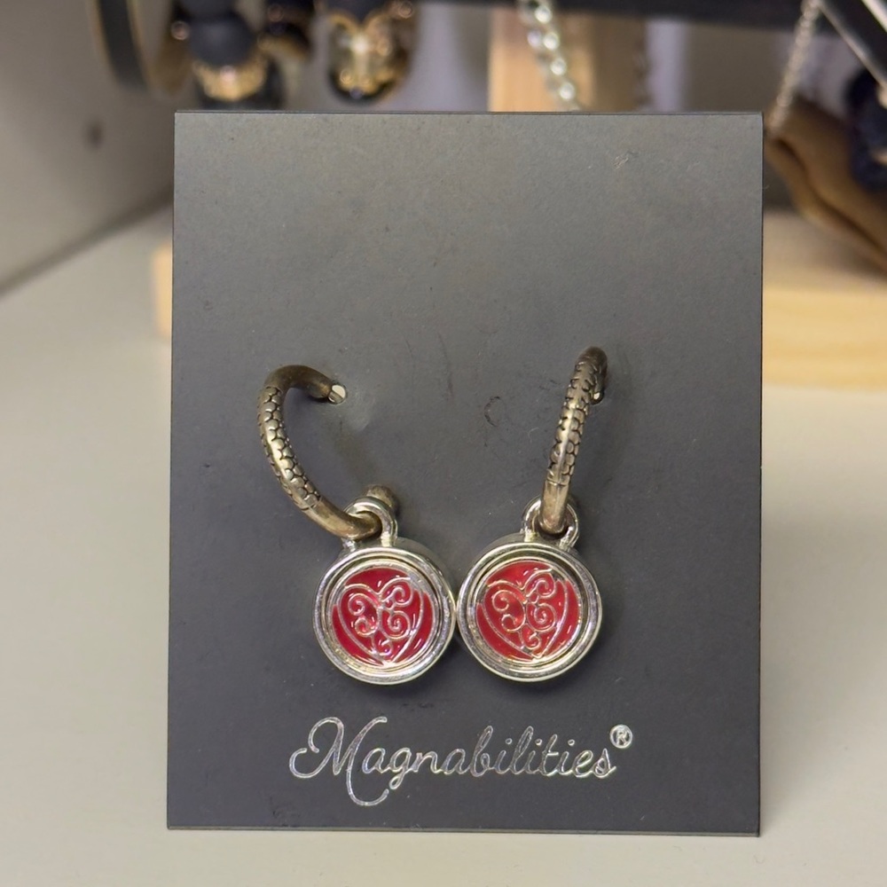 Magnabilities Interchangeable Charm Hoop Earrings - silver tone with heart charm